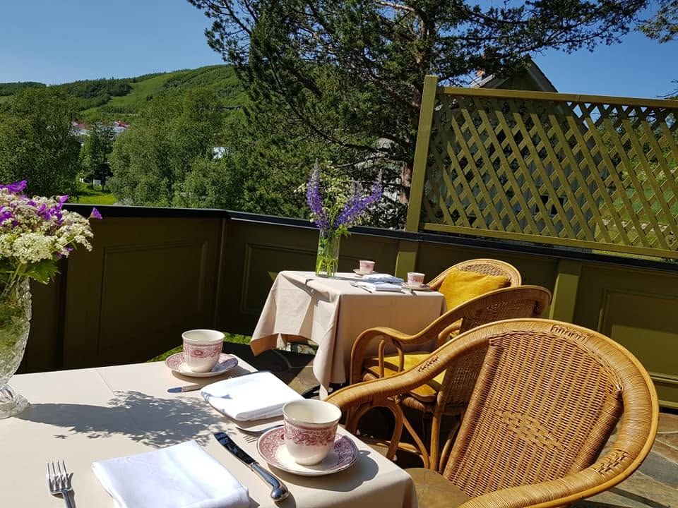 places to eat in geilo, cafe with terrace